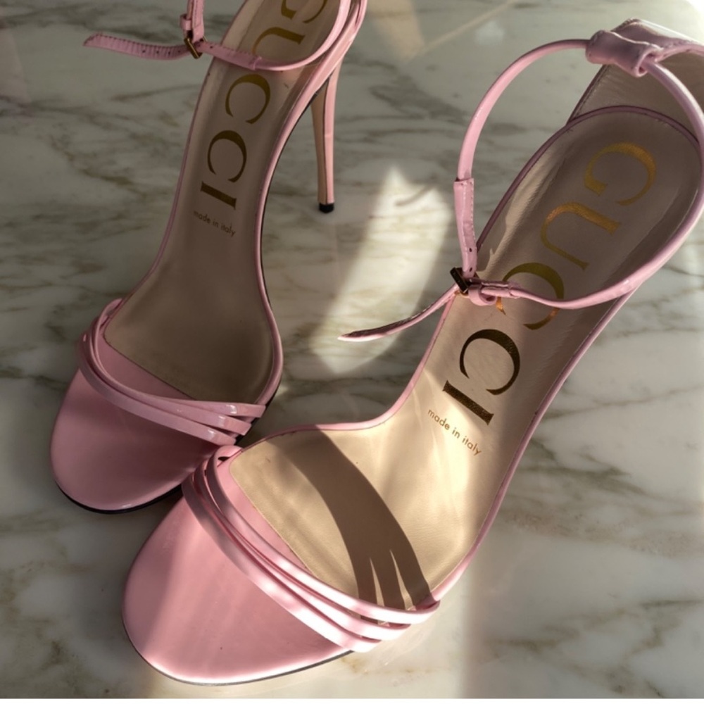 Gucci Pink Patent Leather Ankle Strap Sandals Size 39 ๐ - Picture 5 of 16